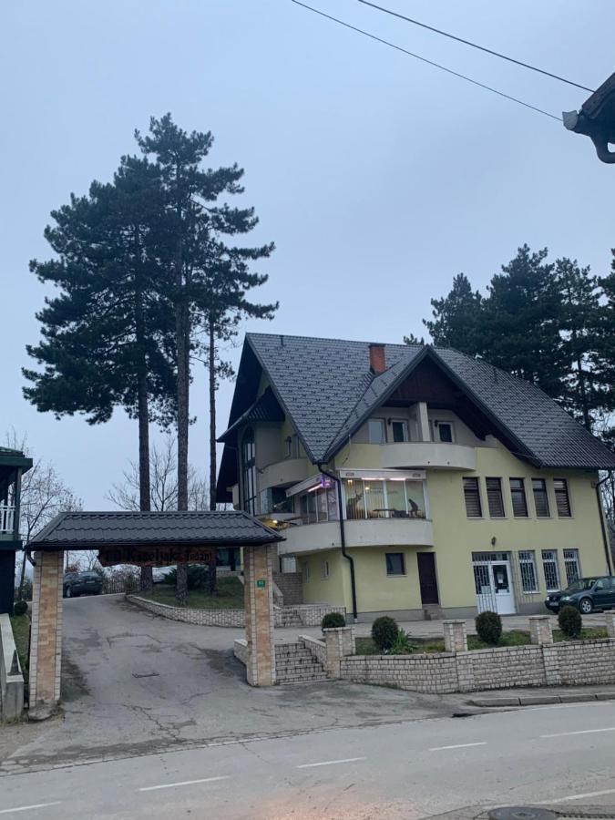 Restoran&Motel And Apartmants Lovacka Prica Tesanj Exterior photo